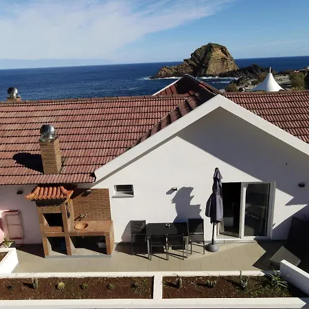 One Bedroom With Sea View Shared Pool And Enclosed Garden At 1 Km Away From The Beach *